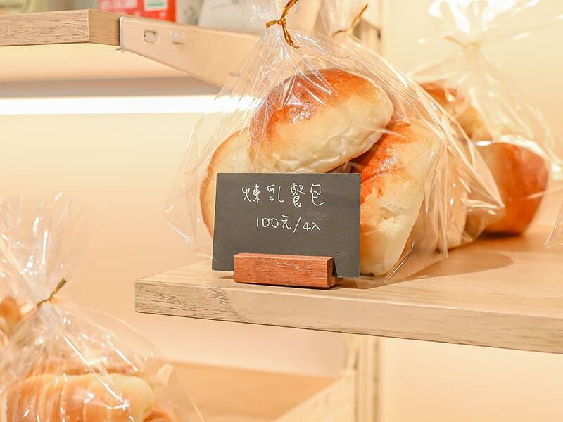 新竹必吃麵包「塔可手作烘焙」！超柔軟生吐司、減糖麵包，光華街排隊美食！