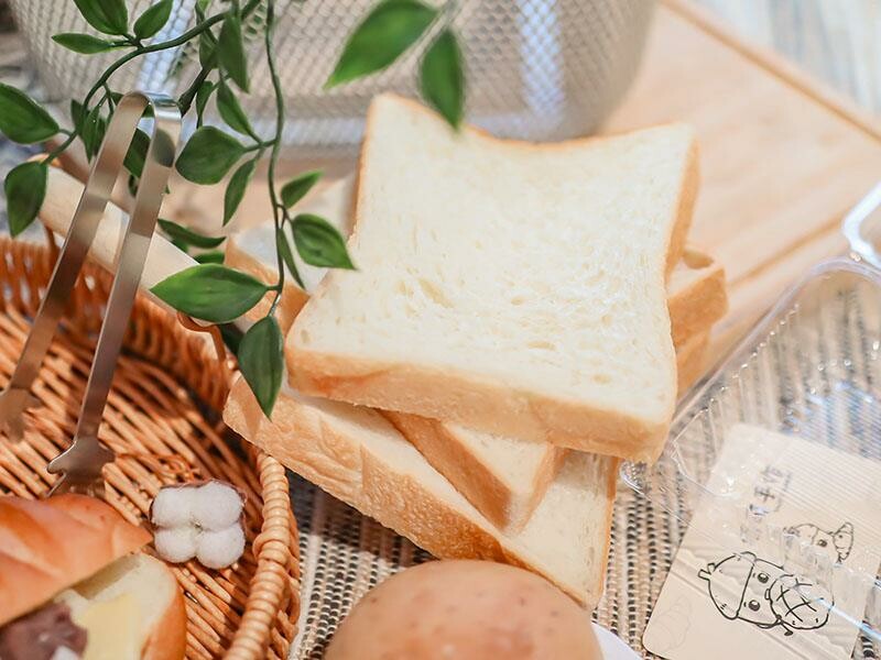新竹必吃麵包「塔可手作烘焙」！超柔軟生吐司、減糖麵包，光華街排隊美食！