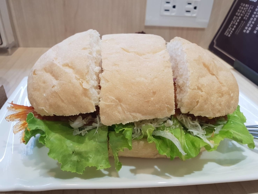 【新北.中和】南勢角捷運站早午餐。PaPaLewis大坂咖啡osaka手做麵包+蛋糕