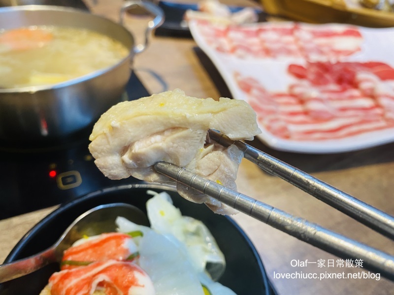 【桃園美食】太上正和昆布鍋物 選用日本高級昆布熬湯 天冷暖暖喝湯 人氣海陸鍋雙享受 壽星優惠 （停車資訊及詳細菜單價目表）