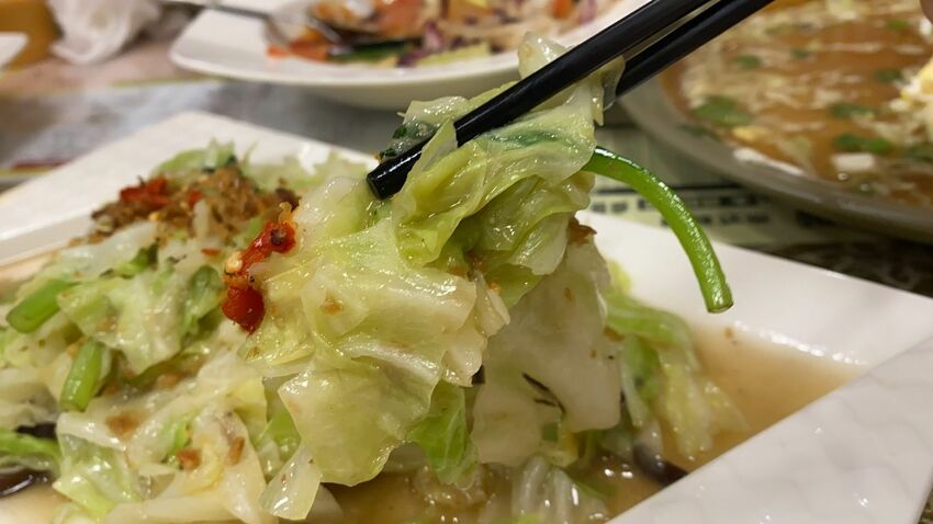 [台中北區] 曼谷小城泰式料理｜平價道地泰式料理｜必點超厚月亮蝦餅｜用料實在、份量大｜用料實在、份量大｜內附菜單