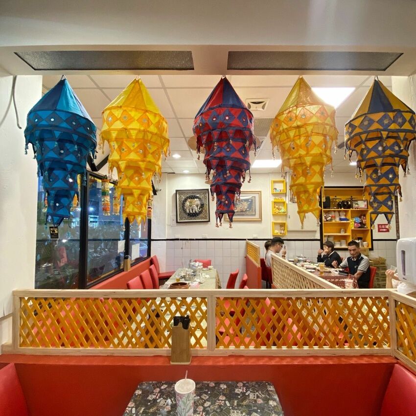 [台中北區] 曼谷小城泰式料理｜平價道地泰式料理｜必點超厚月亮蝦餅｜用料實在、份量大｜用料實在、份量大｜內附菜單