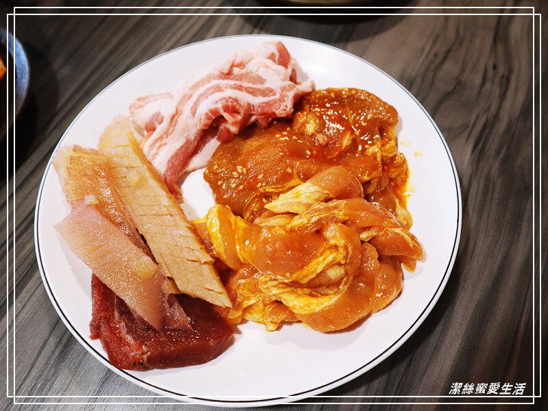 肉鮮生 韓式烤肉吃到飽-桃園中壢/最低只要369!免收服務費.生鮮肉品自助吧熟食無限吃