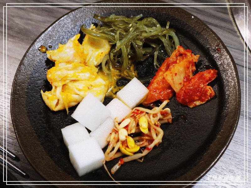 肉鮮生 韓式烤肉吃到飽-桃園中壢/最低只要369!免收服務費.生鮮肉品自助吧熟食無限吃