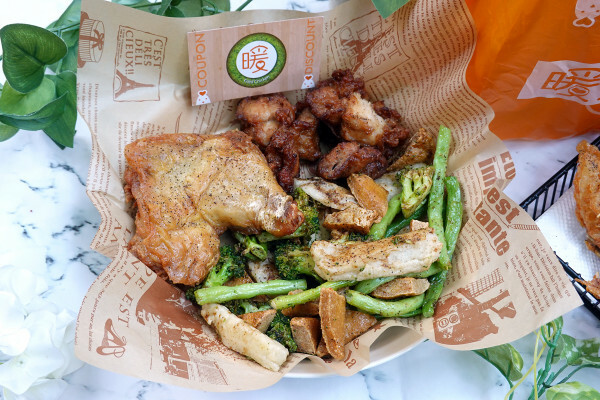 信義區美食推薦-市政府4號出口暖男炸雞永吉店，市府站美食小吃外帶，松山區美食平價炸雞外送