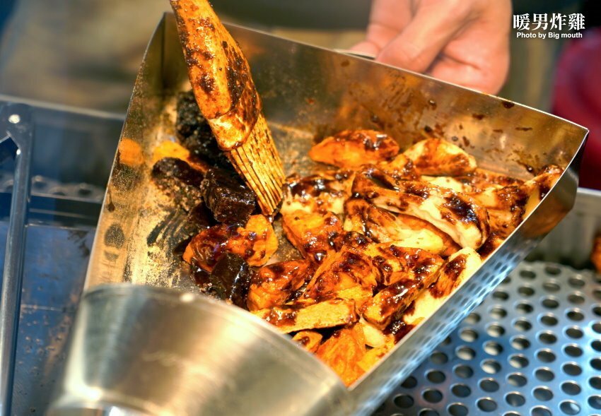 【台北美食】暖男炸雞．柒串燒屋最新品牌!焦糖炸雞、蒜香炸雞推薦!