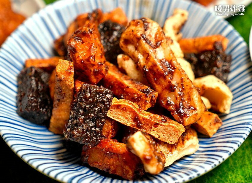 【台北美食】暖男炸雞．柒串燒屋最新品牌!焦糖炸雞、蒜香炸雞推薦!