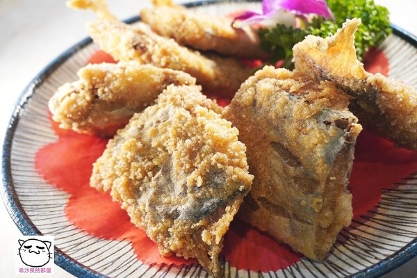 22110AJAY118.jpg 22110AJAY118.jpg