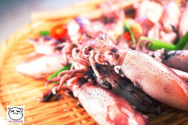 22110AJAY071.jpg 22110AJAY071.jpg