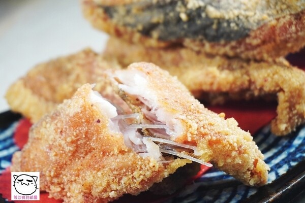 22110AJAY152.jpg 22110AJAY152.jpg