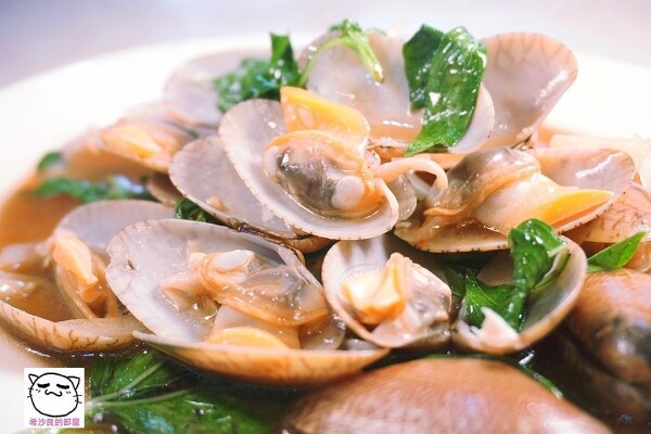 22110AJAY069.jpg 22110AJAY069.jpg