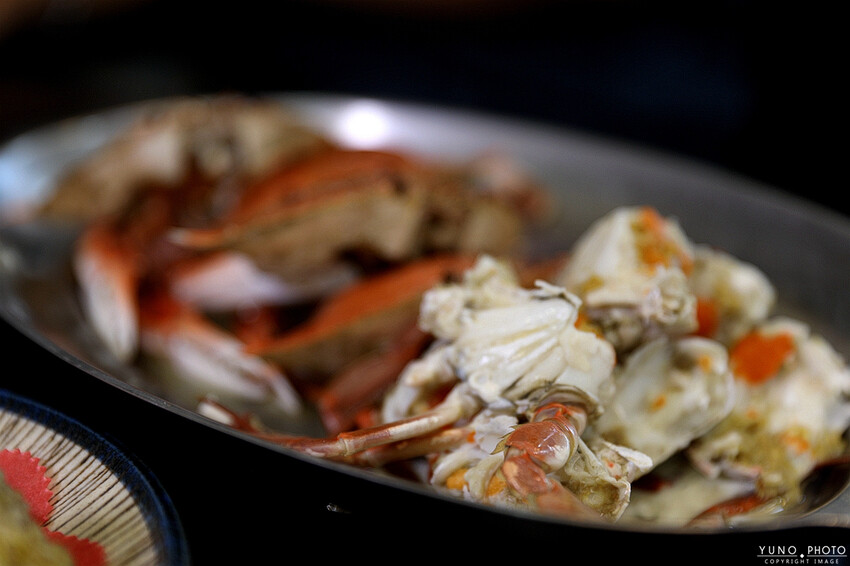 新北市萬里區螃蟹控必收！自家漁船直送保證新鮮！以斤計價透明公道 萬里吃蟹來這家準沒錯｜阿杰萬里蟹(野柳地質公園美食