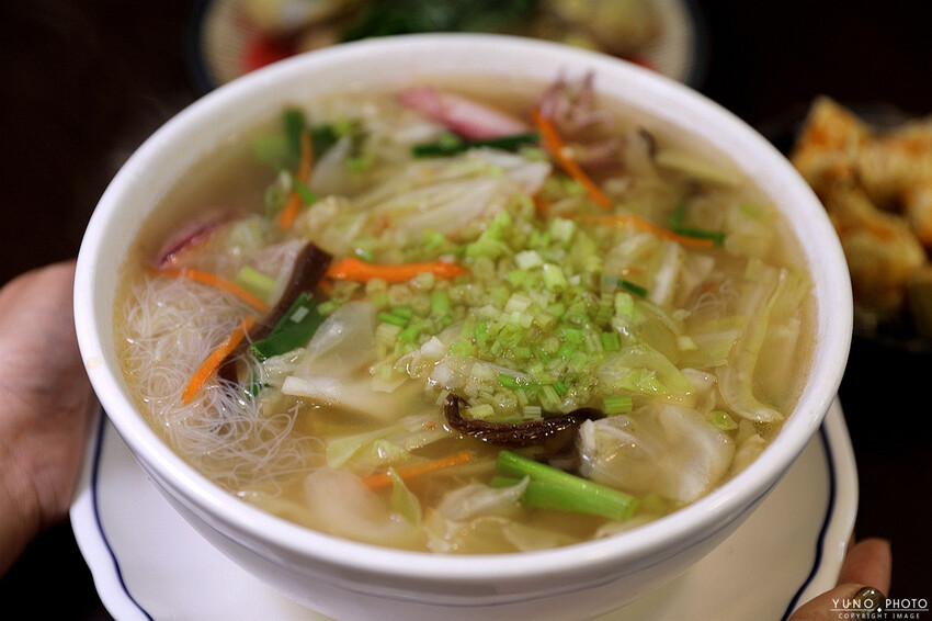 新北市萬里區螃蟹控必收！自家漁船直送保證新鮮！以斤計價透明公道 萬里吃蟹來這家準沒錯｜阿杰萬里蟹(野柳地質公園美食