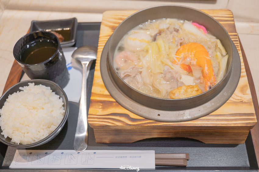 台中市北區 正海城中友店,豐原超有名的酸菜白肉鍋開來中友百貨了!湯頭好喝料好實在,台中北區平價個人火鍋推薦