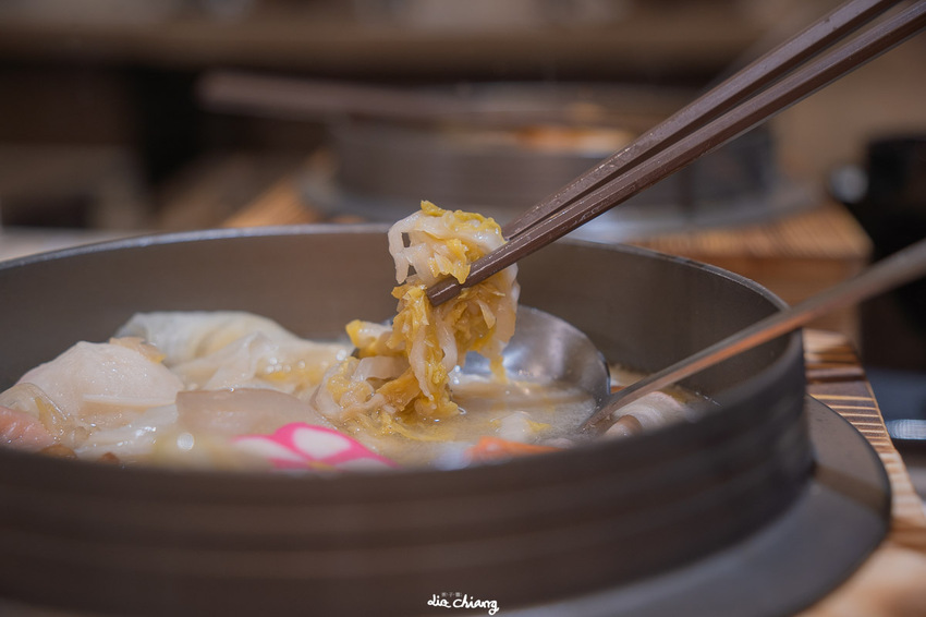 台中市北區 正海城中友店,豐原超有名的酸菜白肉鍋開來中友百貨了!湯頭好喝料好實在,台中北區平價個人火鍋推薦