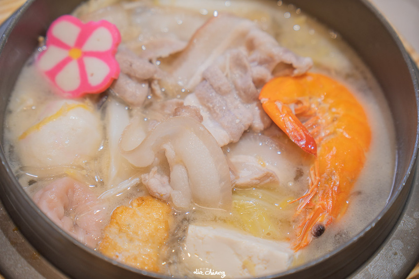 台中市北區 正海城中友店,豐原超有名的酸菜白肉鍋開來中友百貨了!湯頭好喝料好實在,台中北區平價個人火鍋推薦