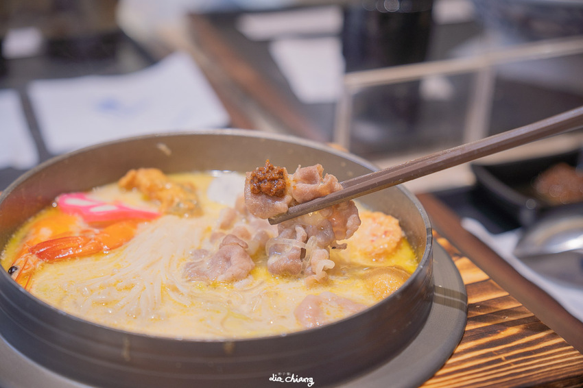 台中市北區 正海城中友店,豐原超有名的酸菜白肉鍋開來中友百貨了!湯頭好喝料好實在,台中北區平價個人火鍋推薦