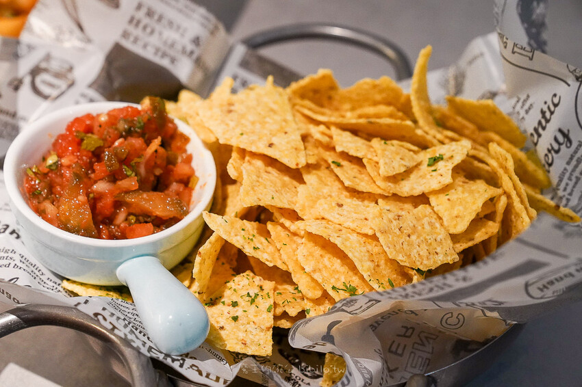 台北市大安區106 Harbor美式海鮮餐廳 美式炸海鮮桶 宵夜時段加碼送啤酒 台北宵夜餐廳推薦