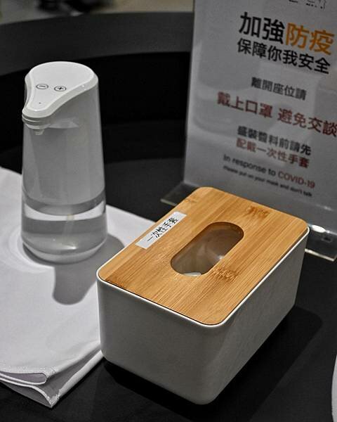 花花世界鍋物WHATSWORLDresort∥左營區美食∥浮誇華麗龍蝦海鮮套餐∥叢林風用餐環境∥打卡送鮮蠔或哈根達斯