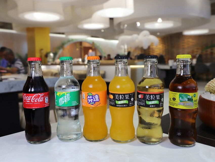 花花世界鍋物WHATSWORLDresort -高雄左營旗艦店-火鍋界中的唯一奇葩：台南知名網美火鍋店插旗高雄啦!!!振興五倍券方案吃大餐送2000.超優惠! - 進食的巨鼠