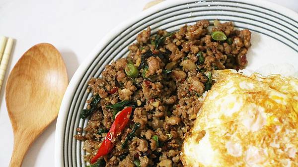 /tmp/phpzr4duN /tmp/phpzr4duN