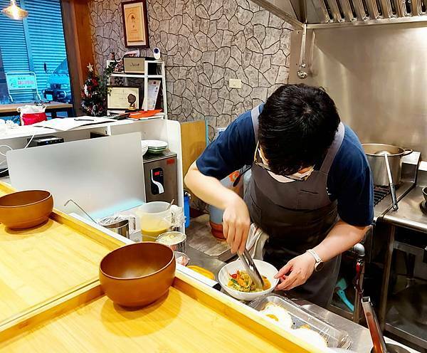 /tmp/php8PL7ey /tmp/php8PL7ey