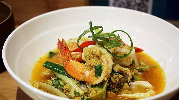 /tmp/phpkR7XaE /tmp/phpkR7XaE