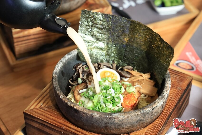 【台南拉麵】台南第一家日本石燒火山拉麵,讓你分秒都吃到熱呼呼的美味拉麵:Jo-sho石燒火山拉麵 - 熱血玩台南。跳躍新世界