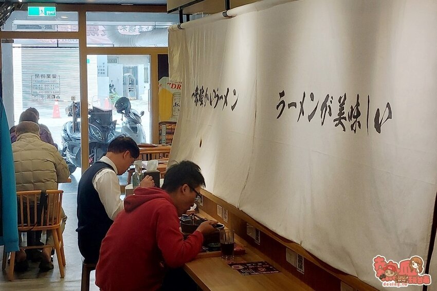 【台南拉麵】台南第一家日本石燒火山拉麵,讓你分秒都吃到熱呼呼的美味拉麵:Jo-sho石燒火山拉麵 - 熱血玩台南。跳躍新世界