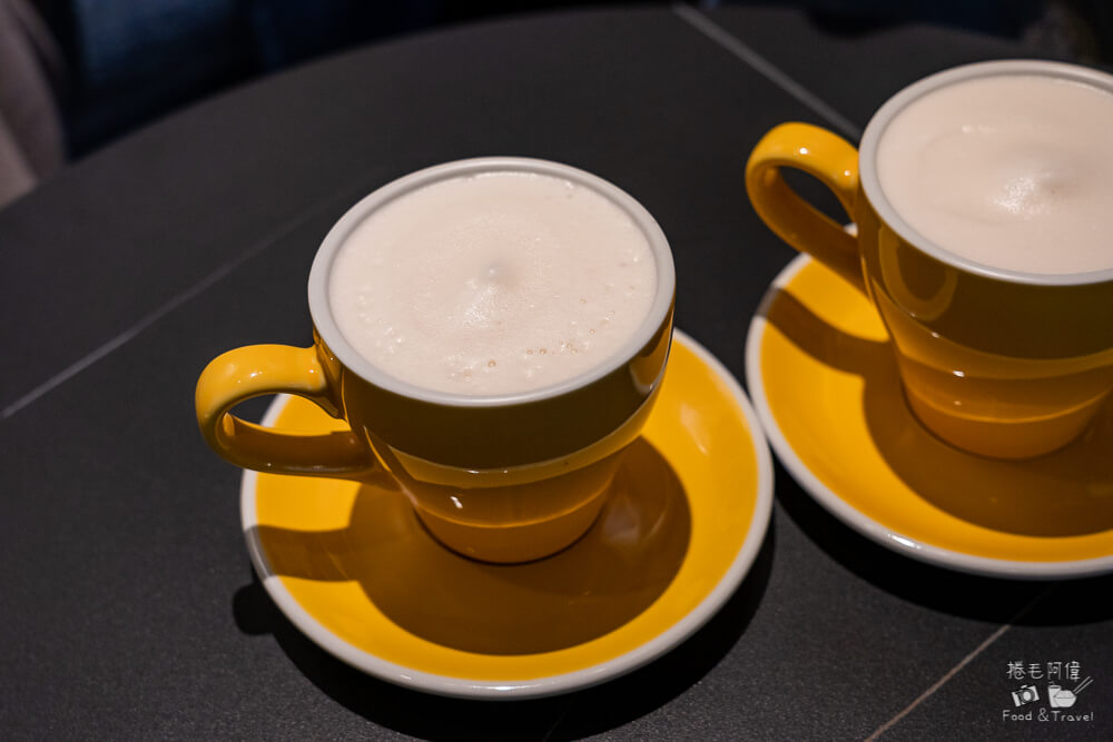 高雄咖啡館推薦！小啡巷 Coffee Alley質感咖啡館，捷運市議會站咖啡廳。