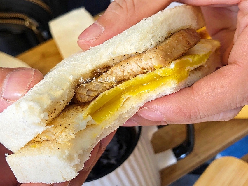 永和早午餐,永和早餐推薦,頂溪早午餐,頂溪早餐推薦,永和 芋泥肉鬆吐司,頂溪芋泥肉鬆吐司,頂溪肉蛋吐司,福源花生醬,頂溪浩客漢堡,頂溪美食