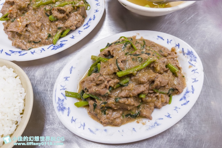 [士林夜市美食]士林生炒羊肉/深夜排隊美食也有店面/獨門沙茶醬老饕最愛/士林夜市必吃排隊美食推薦