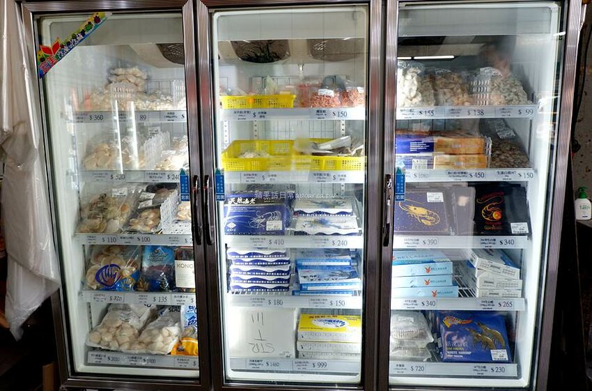 裕泰海產超市。帝王蟹、龍蝦、現切生魚片等高檔年菜這裡買，冷凍、活體海鮮專賣，環中路海鮮批發推薦 - 🍎 蘋果話日常🍎