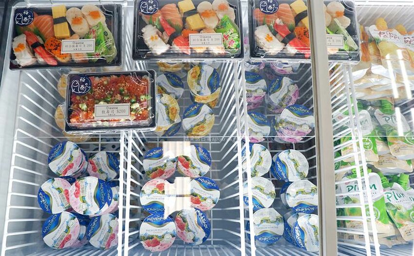 裕泰海產超市。帝王蟹、龍蝦、現切生魚片等高檔年菜這裡買，冷凍、活體海鮮專賣，環中路海鮮批發推薦 - 🍎 蘋果話日常🍎