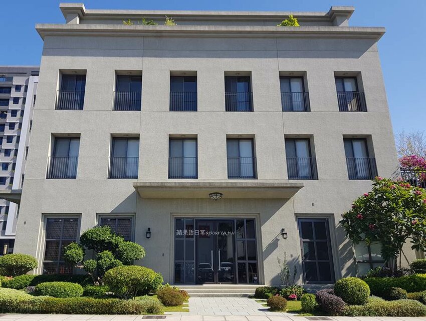 裕泰海產超市。帝王蟹、龍蝦、現切生魚片等高檔年菜這裡買，冷凍、活體海鮮專賣，環中路海鮮批發推薦 - 🍎 蘋果話日常🍎