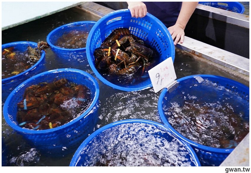 台中超好逛的水產超市在這裡，消費滿額加購蛤蜊只要11元！