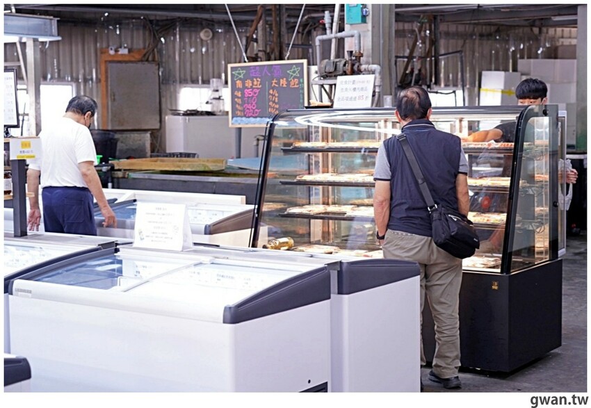 台中超好逛的水產超市在這裡，消費滿額加購蛤蜊只要11元！