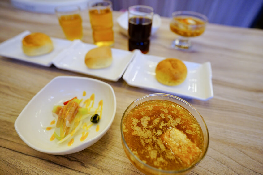 桃園食記｜中壢勒芙131 義大利麵牛排風味餐 青埔美食餐廳、親子友善餐廳推薦！ - 奇奇一起玩樂趣
