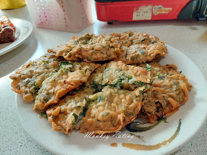 【彰化美食】世源炸蚵嗲｜芳苑必吃人氣炸蚵嗲、古早味蚵仔煎，經濟合菜CP值很高！彰化普天宮美食 - 貪吃猴的幻想