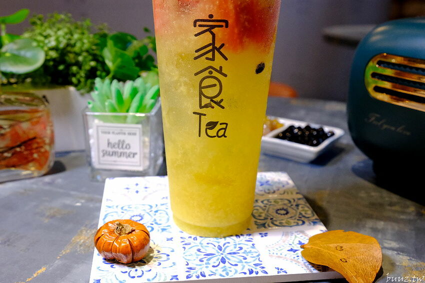 英倫風茶飲店有賣紅豆餅、雞蛋糕!家食Tea旗艦店,下午茶來杯西瓜抹茶拿鐵配紅豆餅!