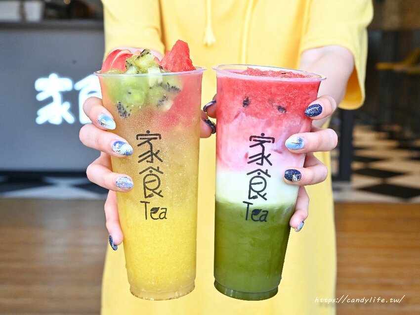 家食Tea｜可以內用的手搖飲，裝潢超美，創意飲品，獨家香濃抹茶搭配現打西瓜汁，還有好吃現烤脆皮紅豆餅～