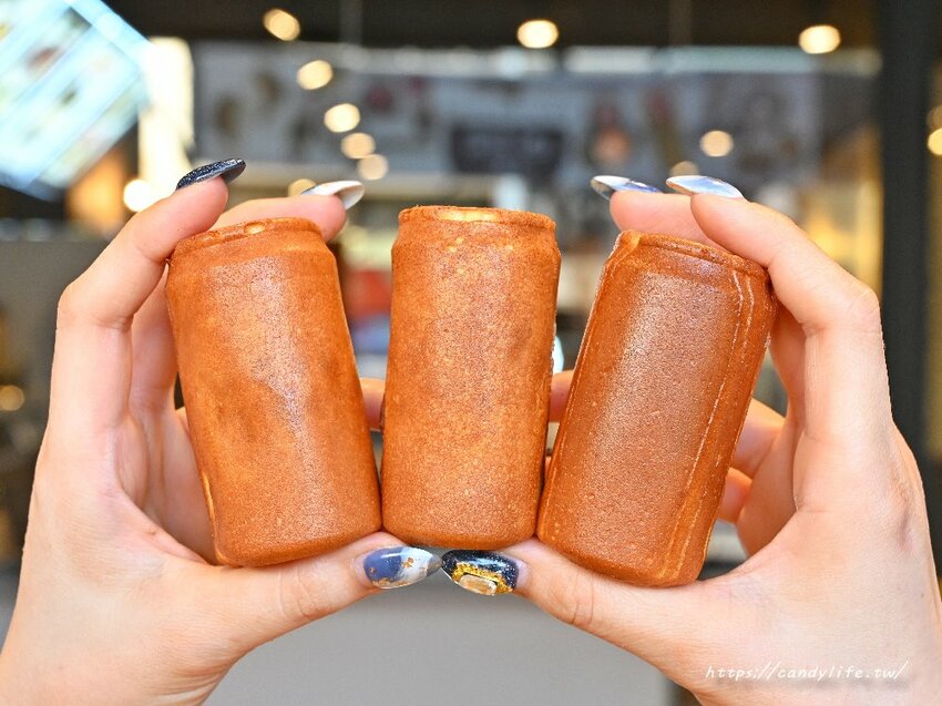 家食Tea｜可以內用的手搖飲，裝潢超美，創意飲品，獨家香濃抹茶搭配現打西瓜汁，還有好吃現烤脆皮紅豆餅～