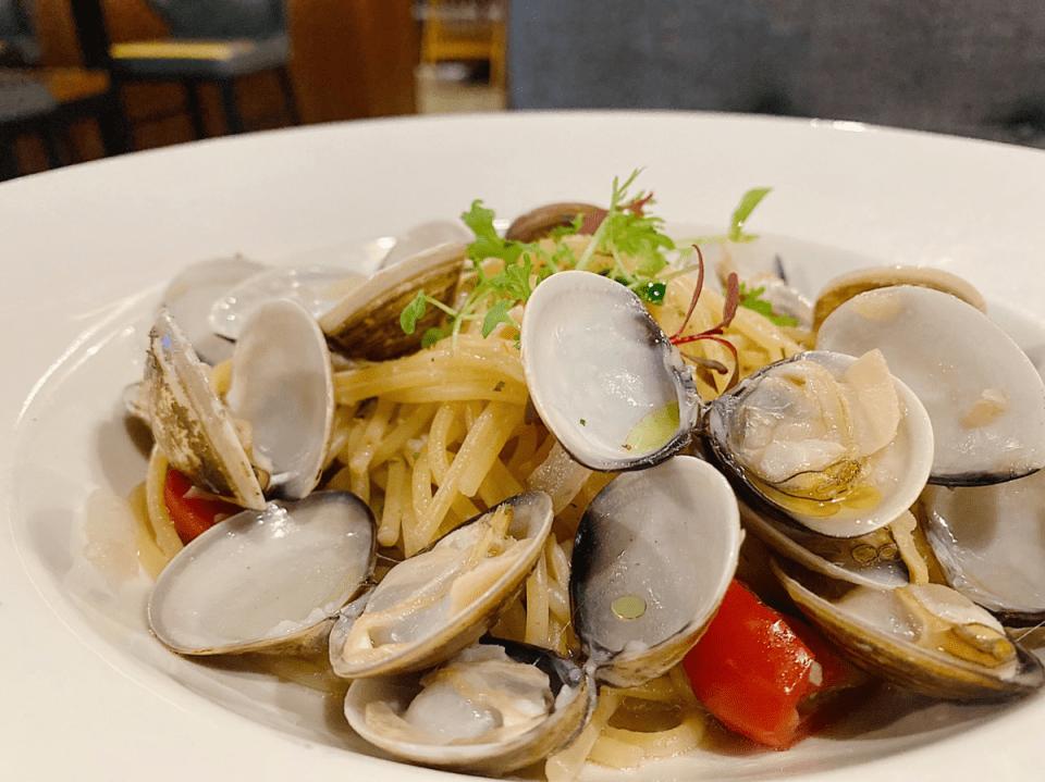 輕奢歐風全天餐館 高檔裝潢平價餐點Eagle義來藝去裕誠店 - 林非帶你飛