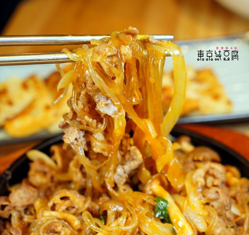 【中壢美食】東京純豆腐．日本豆腐鍋第一品牌，湯頭、辣度可自選!