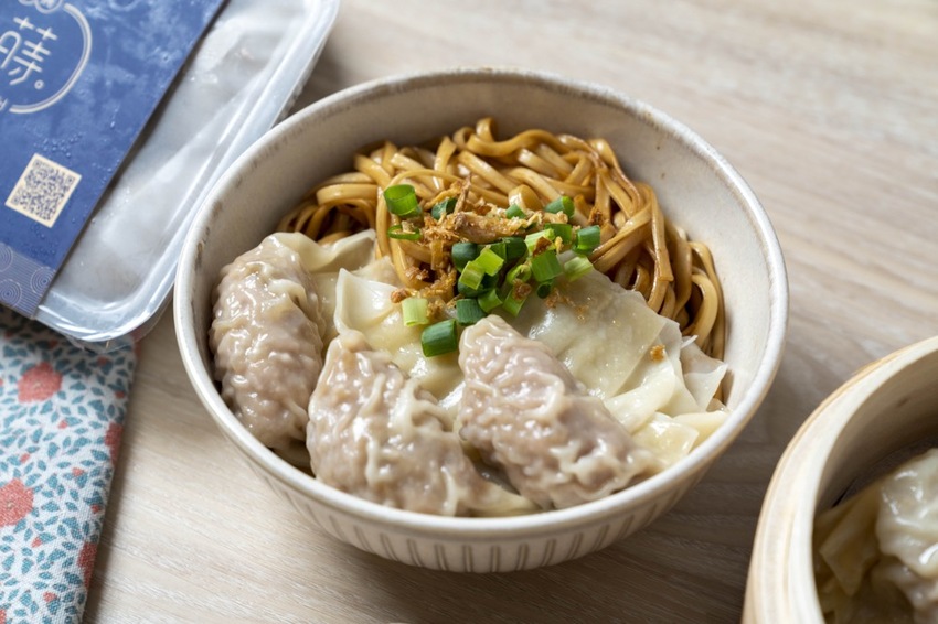 宅配美食 盼蒔｜飽滿大餛飩底加！高人氣網路美食「盼蒔」，北海道「干貝餛飩」甘甜又涮嘴！ · 算命的說我很愛吃