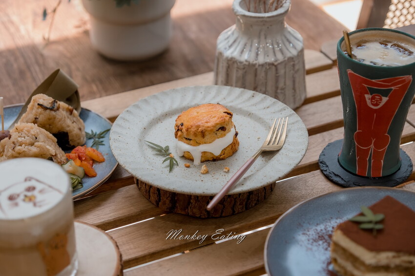 【台中北屯】MAWOO也有咖啡│不限時甜點下午茶,桌遊、空間租借。台中咖啡館推薦 - 貪吃猴的幻想