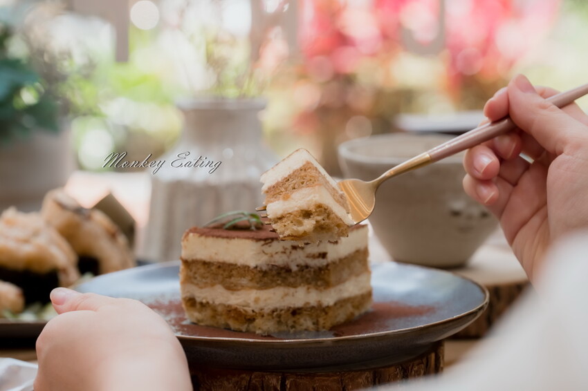 【台中北屯】MAWOO也有咖啡│不限時甜點下午茶,桌遊、空間租借。台中咖啡館推薦 - 貪吃猴的幻想