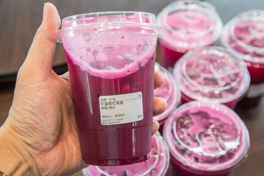 南投縣竹山鎮饗富滬川台菜窯烤雞｜滿滿雞汁大奔流！皮脆肉嫩極品烤全雞