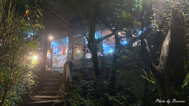 雲南十八怪景觀餐廳~雲南風味特色料理+活鱘龍魚三吃飽足又滿足 @Bernice的隨手筆記