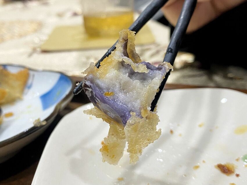 [台南中西區] 台南必吃日式串炸！福吉串炸 ｜超肥美的廣島牡蠣竟然只要40元？！必沾店家特製三種沾醬｜內附菜單